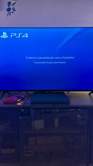 PS4 Slim 1TB + 7 Juegos + Mando oficial