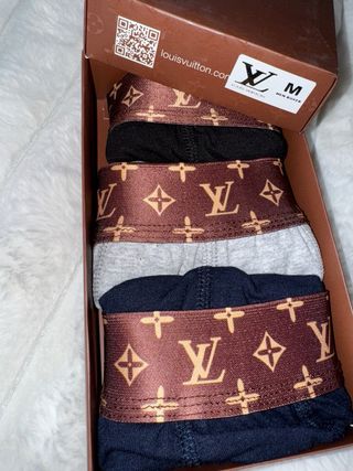 Caja Louis Vuitton Marrón y Dorada