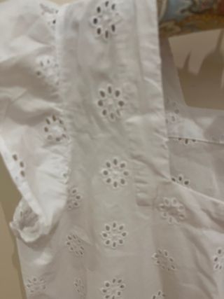 Camisa blanca bordada