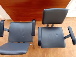 Conjunto 2 Sillas y 3 taburetes Peluquería