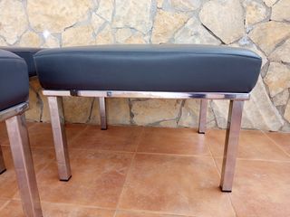 Conjunto 2 Sillas y 3 taburetes Peluquería