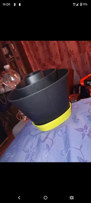 Porta mestoli Tupperware nero e giallo