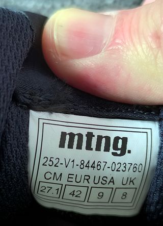 Zapatillas hombre Mustang talla 42 (A ESTRENAR)