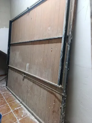 Puerta Manual Garaje Madera