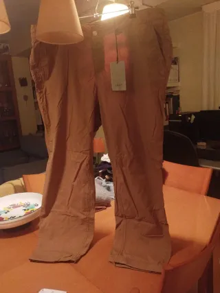 Pantalones chinos marrones