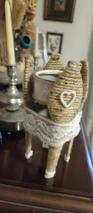 Joyero decorado con cuerda y encaje