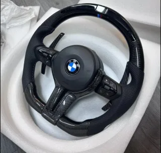 Volante BMW M Carbono y Display