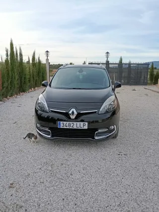 Renault Grand Scenic 2014