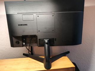 Monitor Samsung 24'' Full HD IPS Freesync