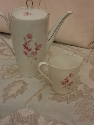 Teiera e lattiera antiche porcellana