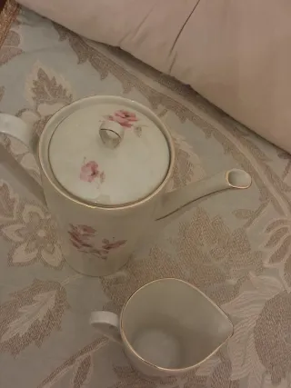 Teiera e lattiera antiche porcellana