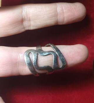 Anillo de Plata Diseño Moderno