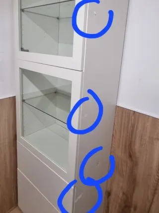 Vitrina IKEA Blanca y Cristal