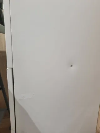 Vitrina IKEA Blanca y Cristal