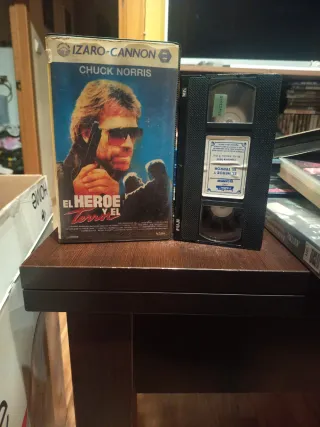 VHS El Héroe y el Terror Chuck Norris