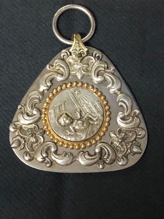 Medalla Cuna Antigua Años 50