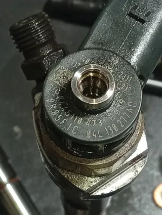 Inyector Seat Leon 1.6 TDI 0445110473