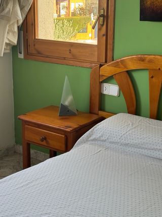 Mesitas de noche rústicas de pino