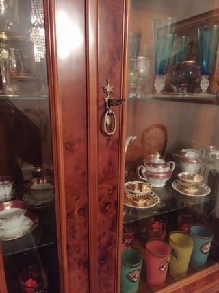 Mueble librería comedor madera y cristal