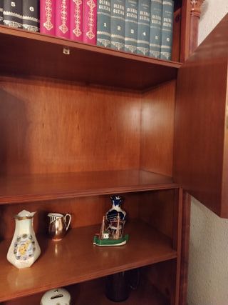 Mueble librería comedor madera y cristal