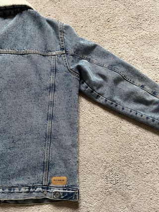 Chaqueta vaquera con forro sherpa