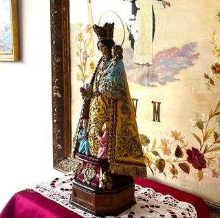 Antigua Virgen Desamparados Figura