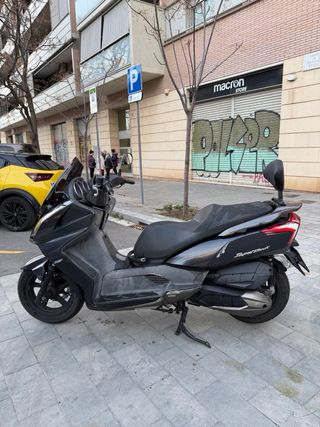 Kymco Superdink 300i Maxi Scooter