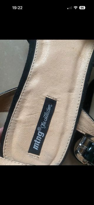 Sandalias Negras Charol Plataforma