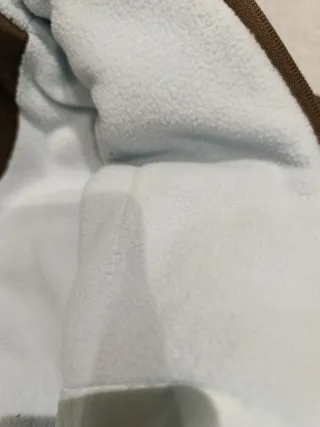 Mono nieve marrón con manoplas para 2 años +/-