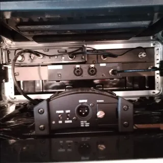 Rack Sistemas Inalámbricos Guitarra/Bajo