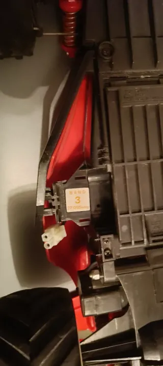 Coche RC Nikko Rhino Aero Rojo