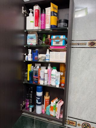 Mueble de baño madera