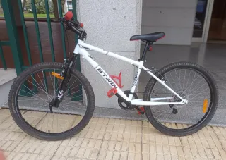 Bicicleta B'TWIN 24 pulgadas