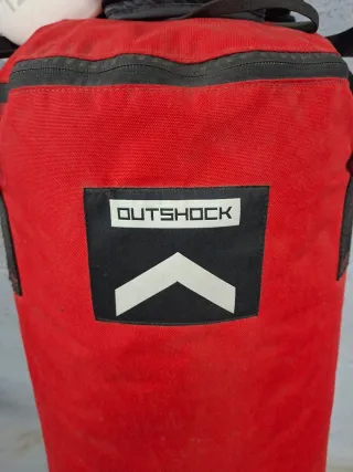 Saco de boxeo y guantes Decathlon Outshock