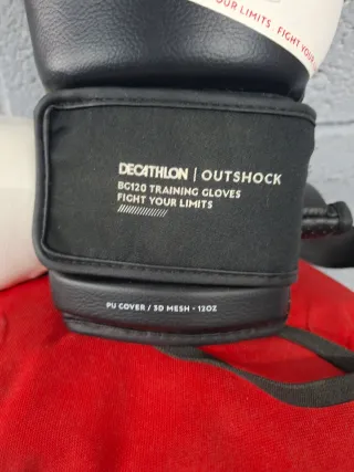 Saco de boxeo y guantes Decathlon Outshock
