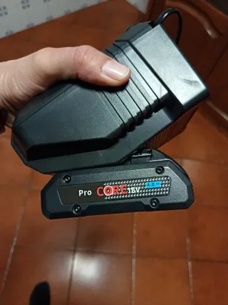 Carregador 14.4V-18V Li-ion + bateria 18v 4ah