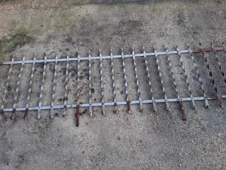 Reja antigua de hierro forjado