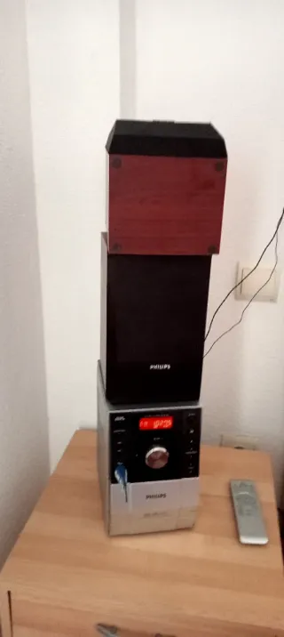 Minicadena Philips Negra y Plateada