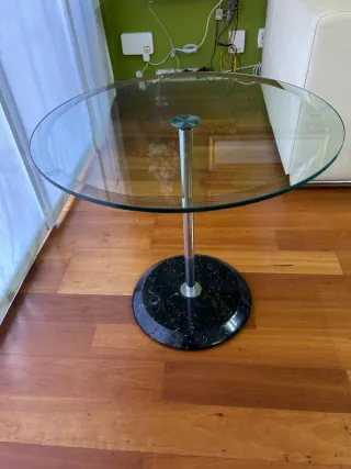Mesa auxiliar cristal y metal