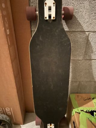 Longboard LOBu Urban Skateboard Adventure