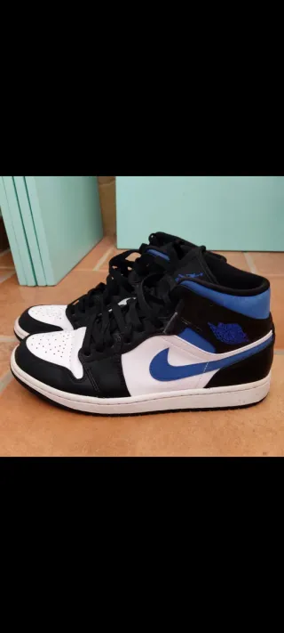 Nike Air Jordan 1 Mid Talla 42