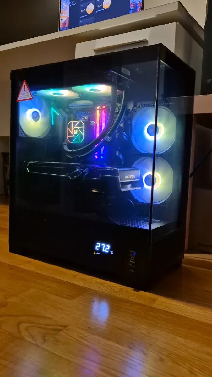 PC Gaming Ryzen 7 5800X + RX 6750 XT + 32gb RAM
