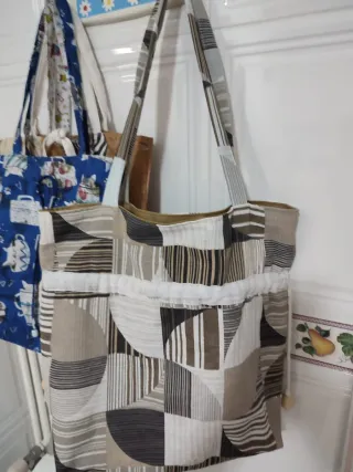 Bolsos, monederos , portamóviles hechos a mano