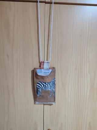 Bolsos, monederos , portamóviles hechos a mano