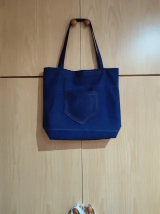 Bolsos, bolsos playa o piscina portamóviles hechos