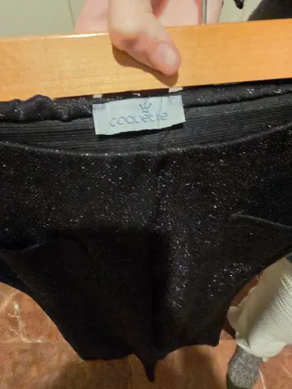 Pantalón negro brillos Talla M Teen