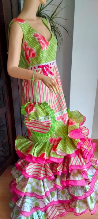 Traje Flamenca y Bolso Talla 40-42