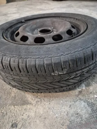 Llanta ford fiestacon neumatico 175/65/14