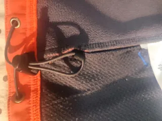 Cortavientos Naranja y Negro Hombre