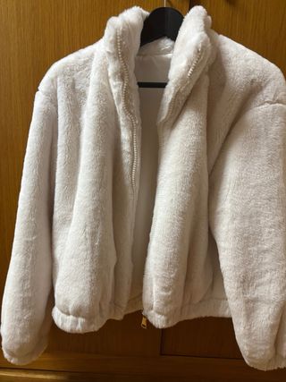 Abrigo de pelo blanco